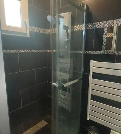 Maison Familiale Au Calme Avec Piscine Securisee Casa de Férias *