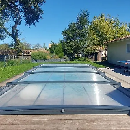 בית נופש Maison Familiale Au Calme Avec Piscine Securisee