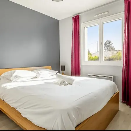 Maison Familiale Au Calme Avec Piscine Securisee *