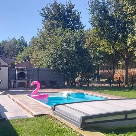 Maison Familiale Au Calme Avec Piscine Securisee Casa de Férias