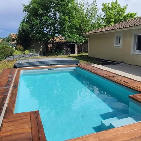 Maison Familiale Au Calme Avec Piscine Securisee Casa de Férias