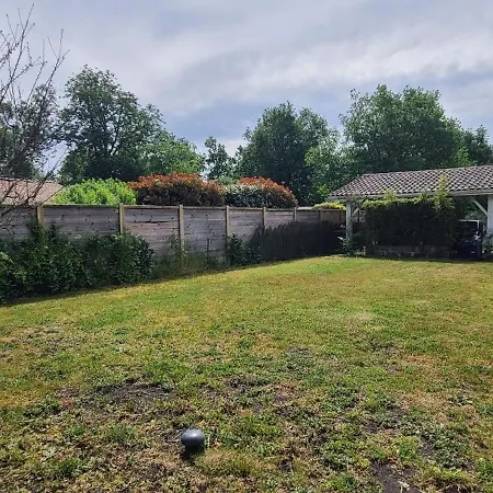 Maison Familiale Au Calme Avec Piscine Securisee Casa de Férias *