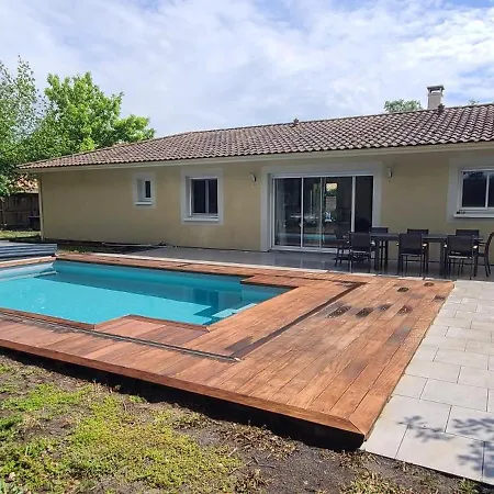 Maison Familiale Au Calme Avec Piscine Securisee Casa de Férias *